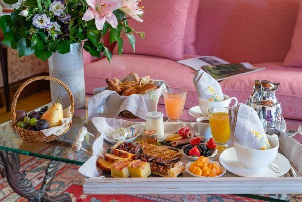 Petit-déjeuner en Chambre