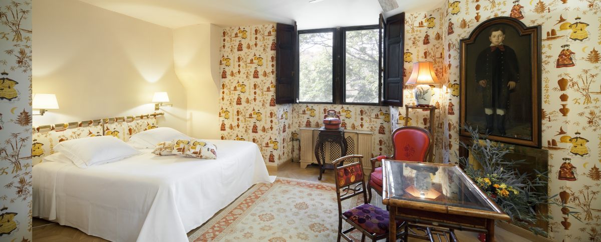 Chateau de Riell - Superior Room